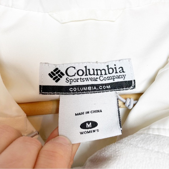 Columbia White Packable Rain Coat Medium - Picture 4 of 7